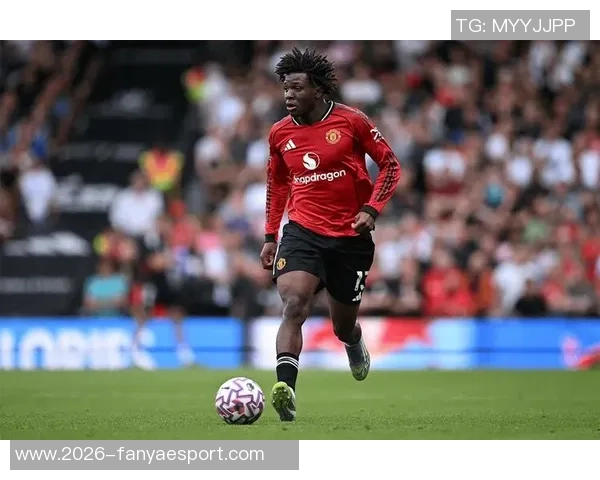 电讯报：梅努引发十多队关注曼联内部对其现状深感忧虑