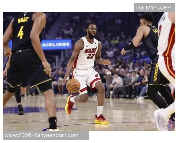 维金斯状态低迷半场表现不佳仅得4分3犯规引发关注 维金斯状态低迷半场表现不佳仅得4分3犯规引发关注