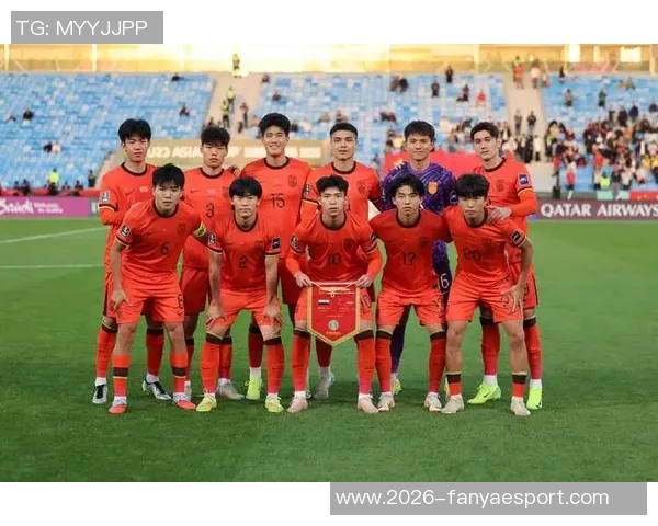 神奇扑救广岛三箭球员近距离头球攻门蹇韬极限反应将球捞出